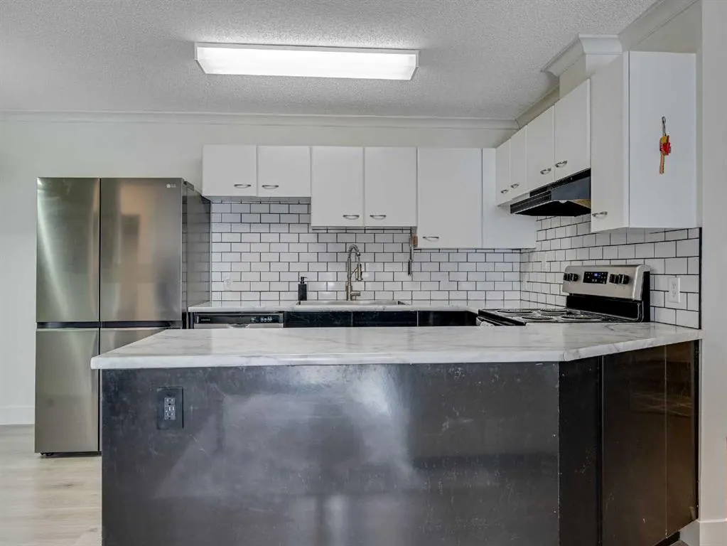3400 Edenwold Heights NW, #2514