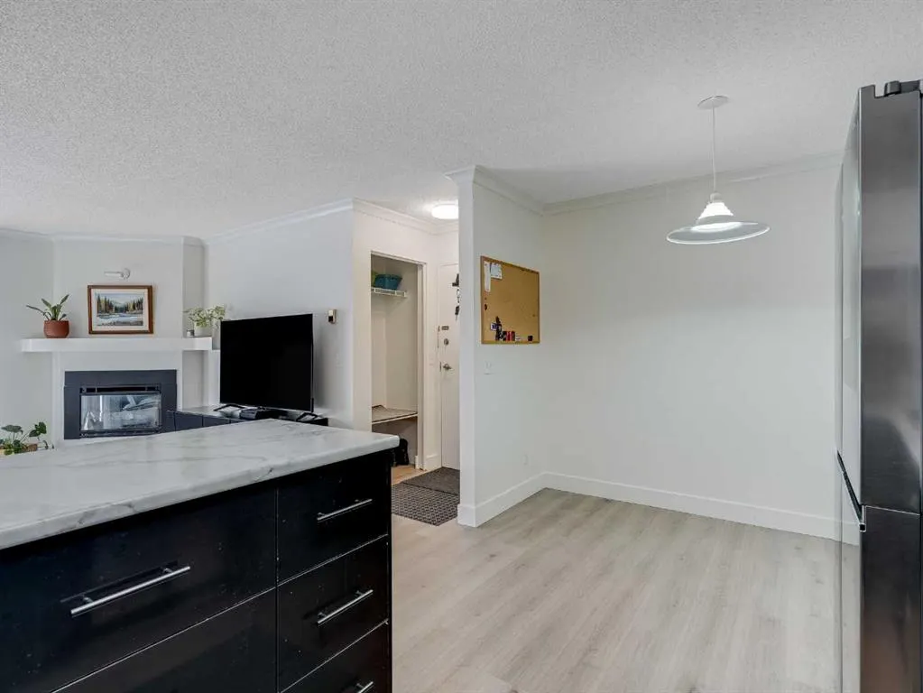 3400 Edenwold Heights NW, #2514