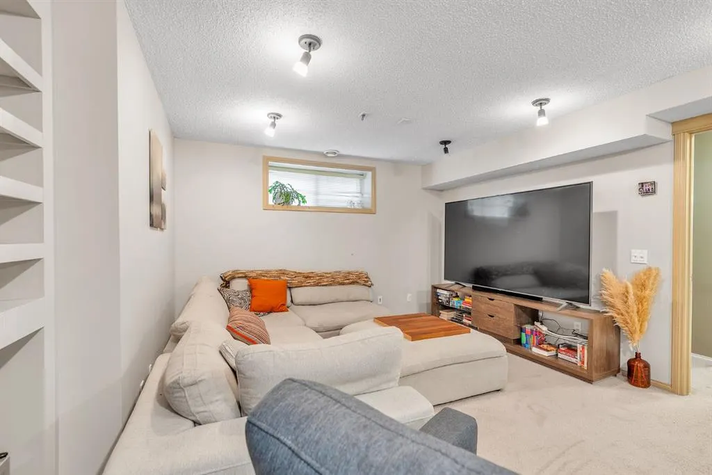 30 Sunset Heights