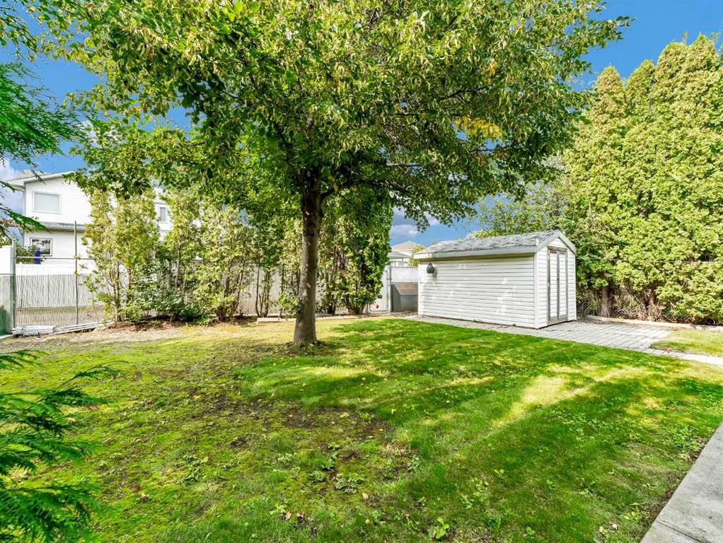 30 Preston Avenue NE