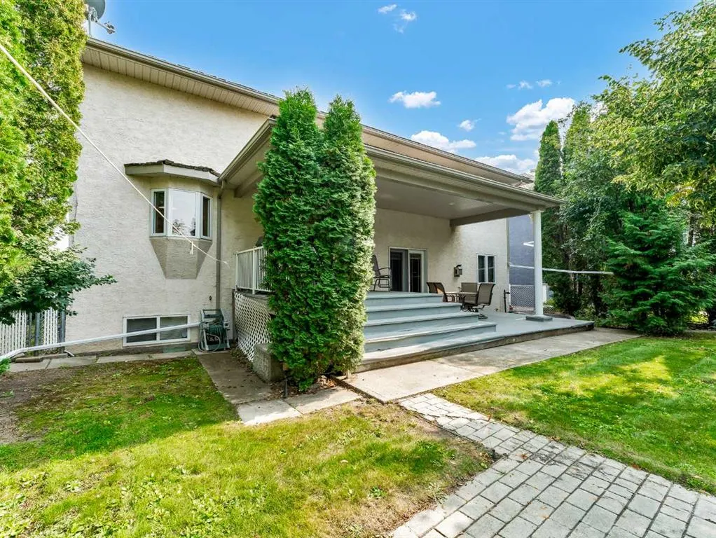 30 Preston Avenue NE