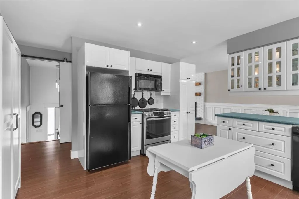 272 Deercliff Road SE