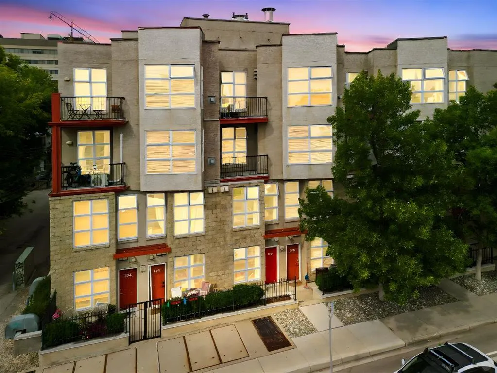315 24 Avenue SW, #150