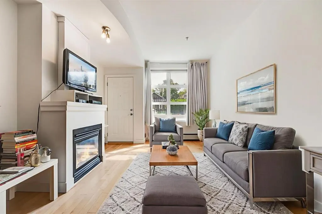 315 24 Avenue SW, #150