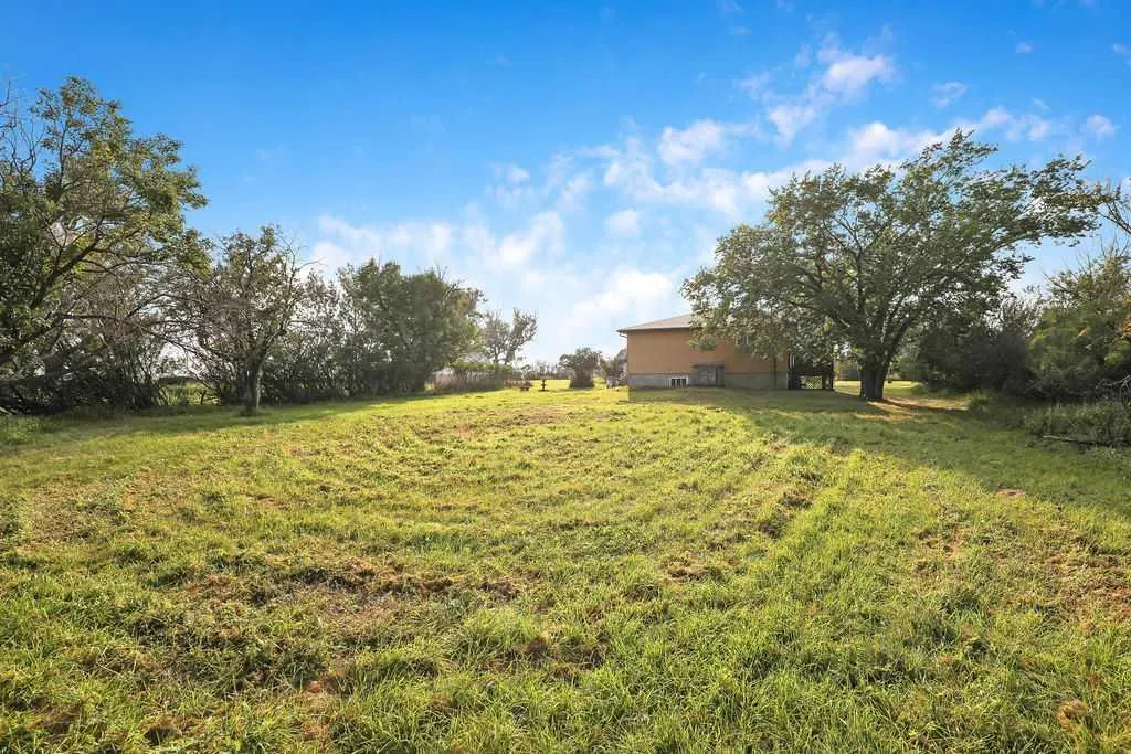 282013 HWY 533