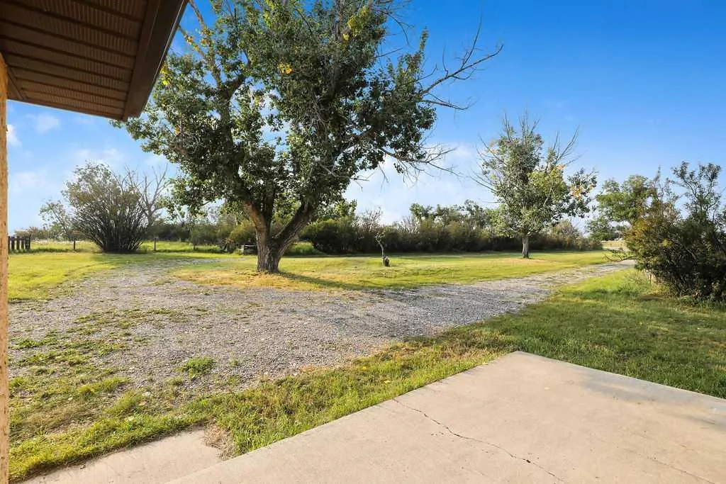282013 HWY 533