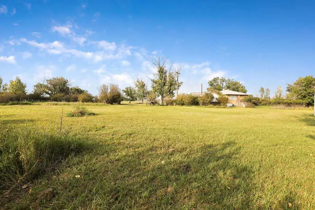 282013 HWY 533