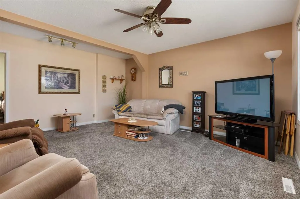 307 Manning Avenue