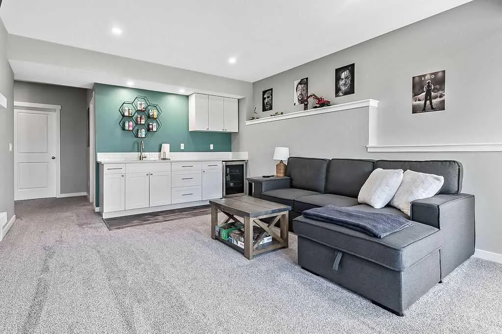 120 Westland View