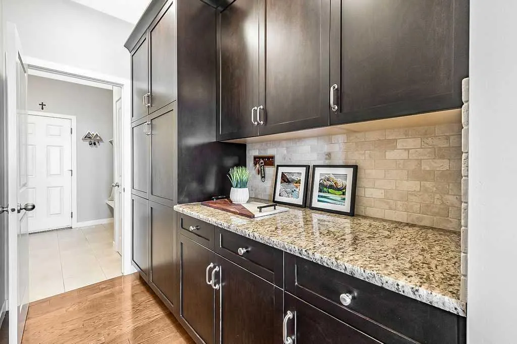 120 Westland View