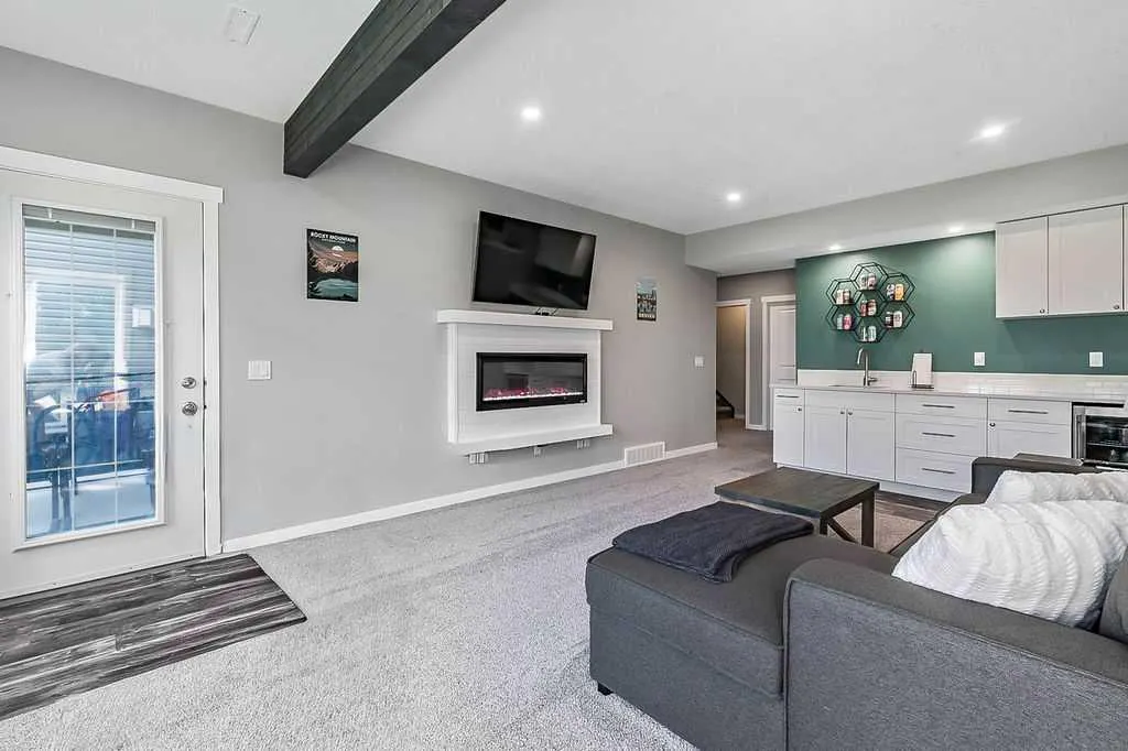 120 Westland View