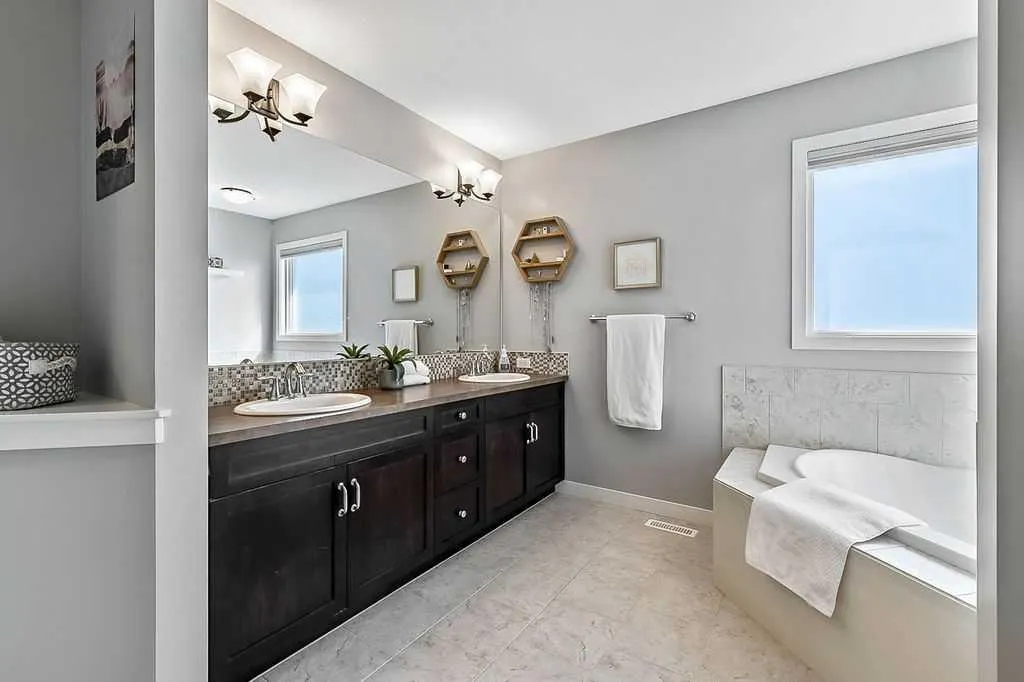120 Westland View