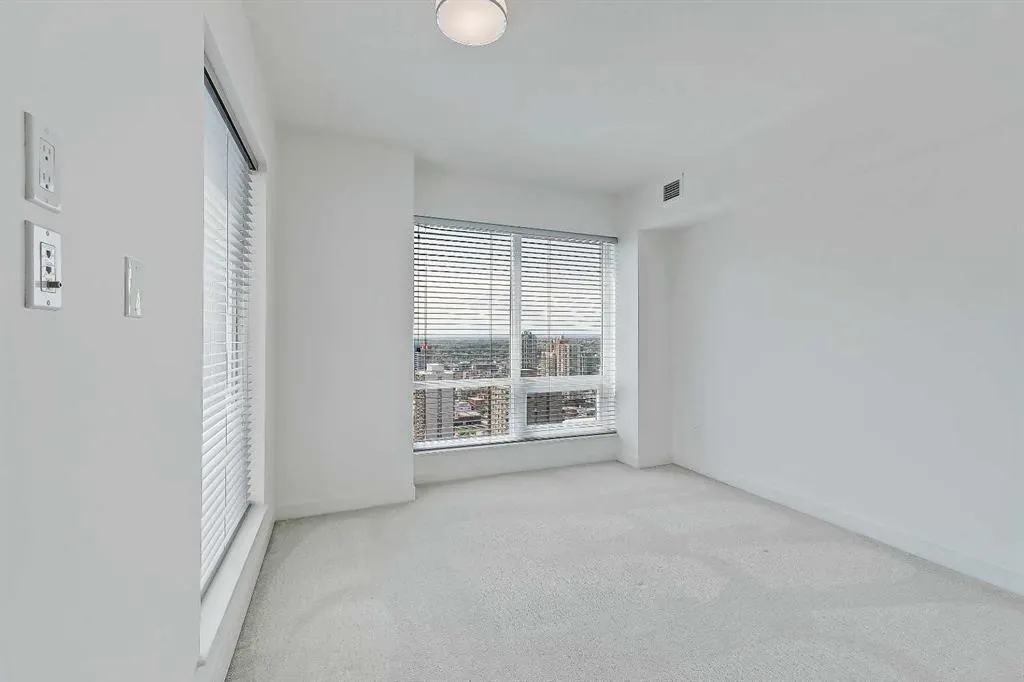 930 6 Avenue SW, #3206