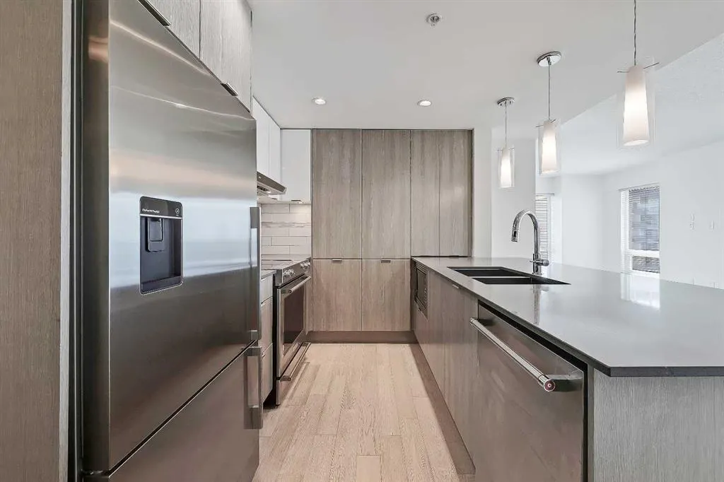 930 6 Avenue SW, #3206