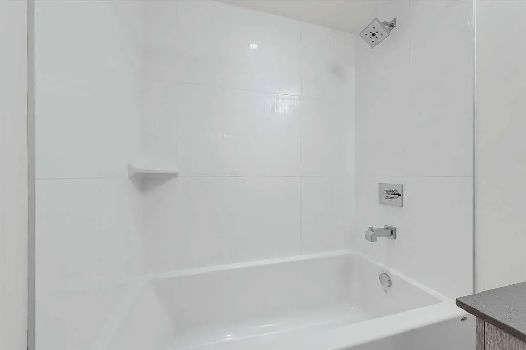 930 6 Avenue SW, #3206