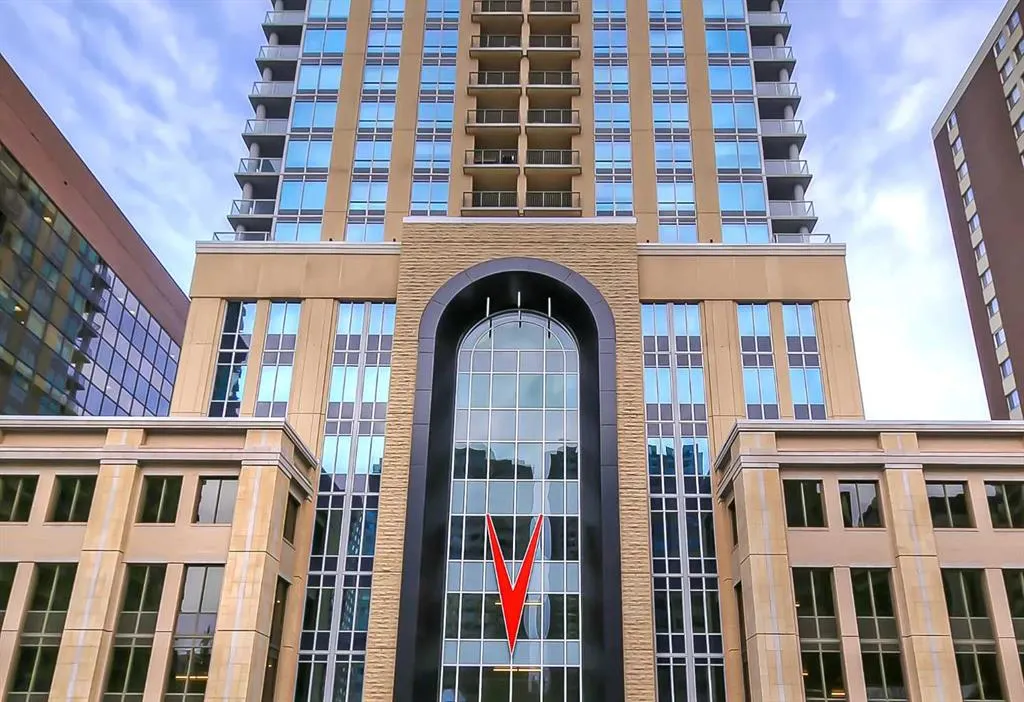 930 6 Avenue SW, #3206