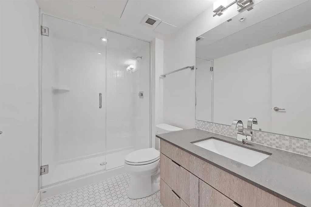 930 6 Avenue SW, #3206