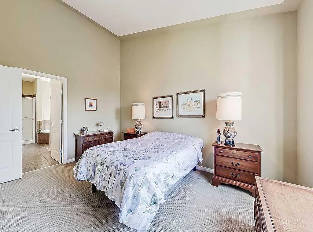 427 Rocky Vista Gardens NW