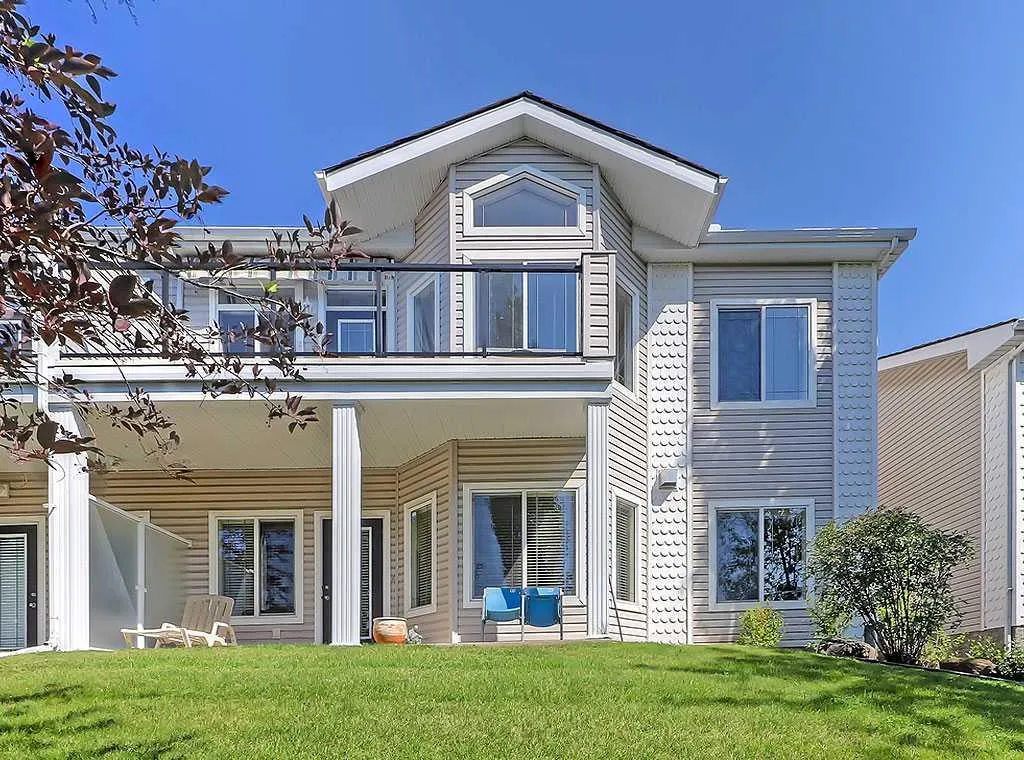 427 Rocky Vista Gardens NW