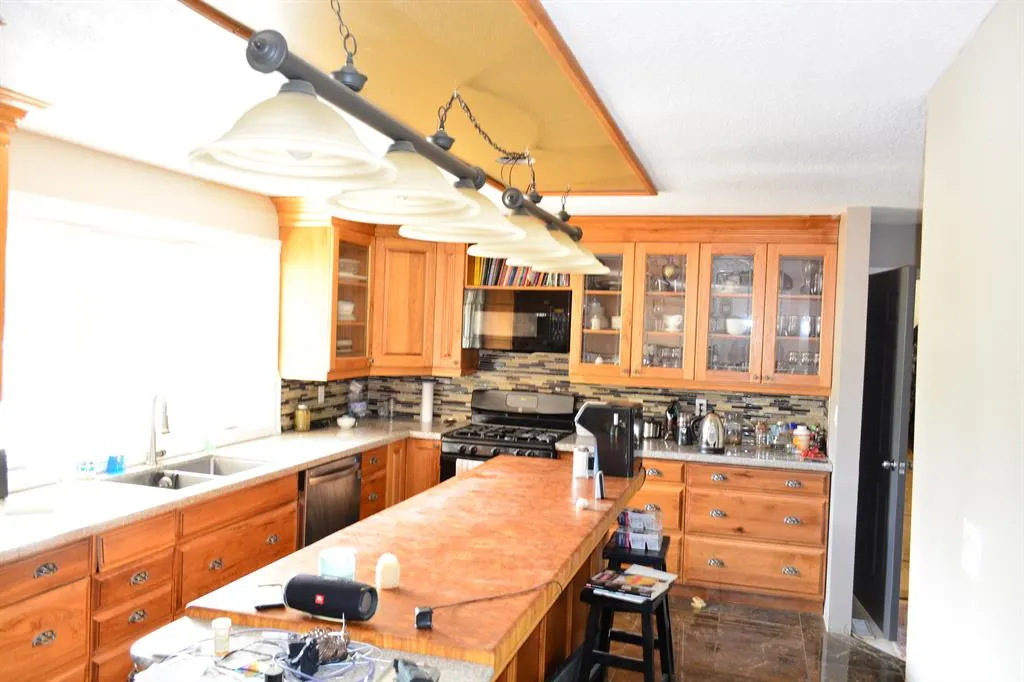 221007 TWP 851A