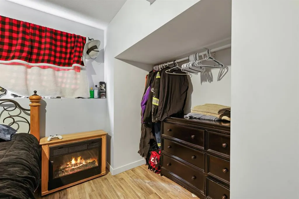 401 6 Street, #1