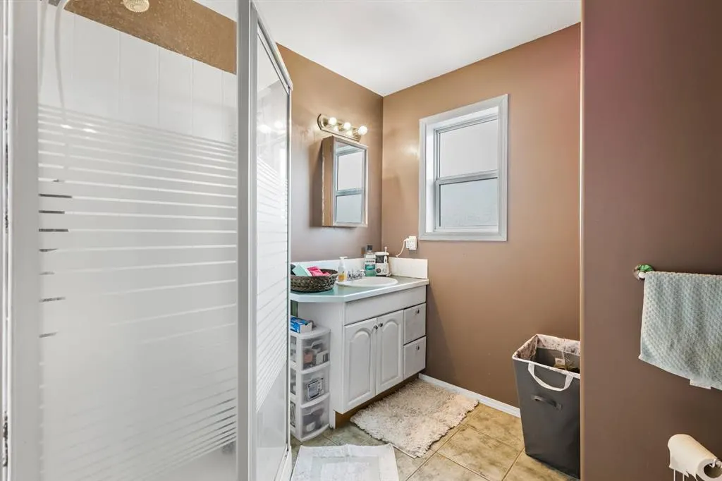 401 6 Street, #1