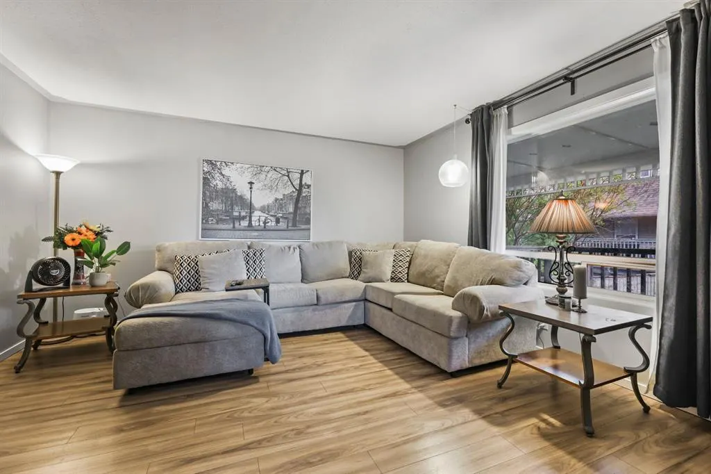 401 6 Street, #1