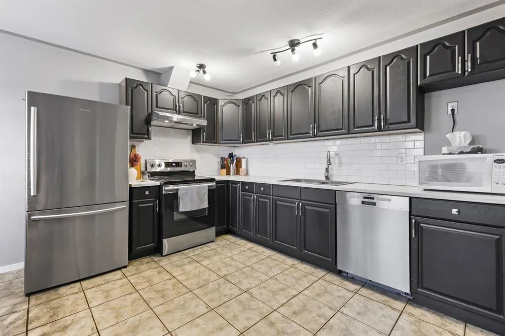 401 6 Street, #1