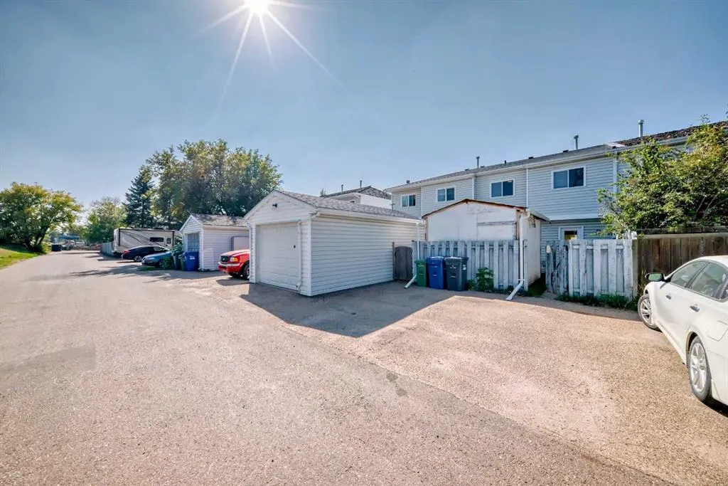 41 Edis Close
