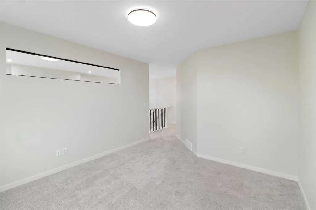 19839 44 Street SE
