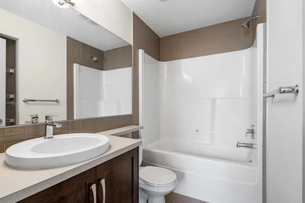 202 Nolanfield Villas NW