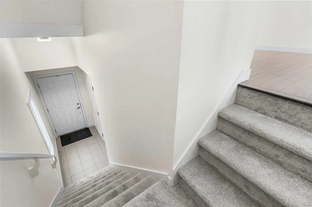 202 Nolanfield Villas NW