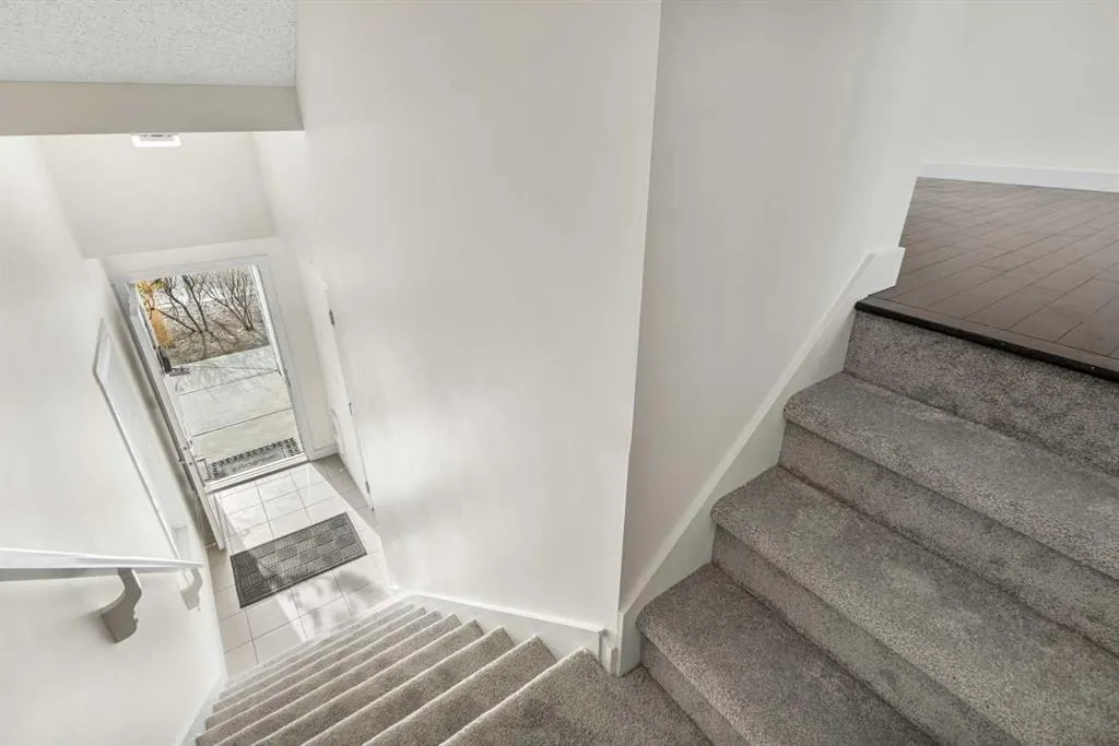 202 Nolanfield Villas NW