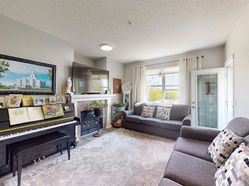 25 Prestwick Drive SE, #211
