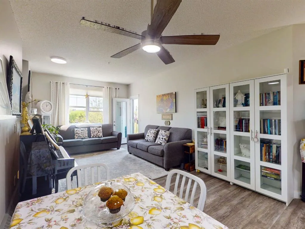 25 Prestwick Drive SE, #211