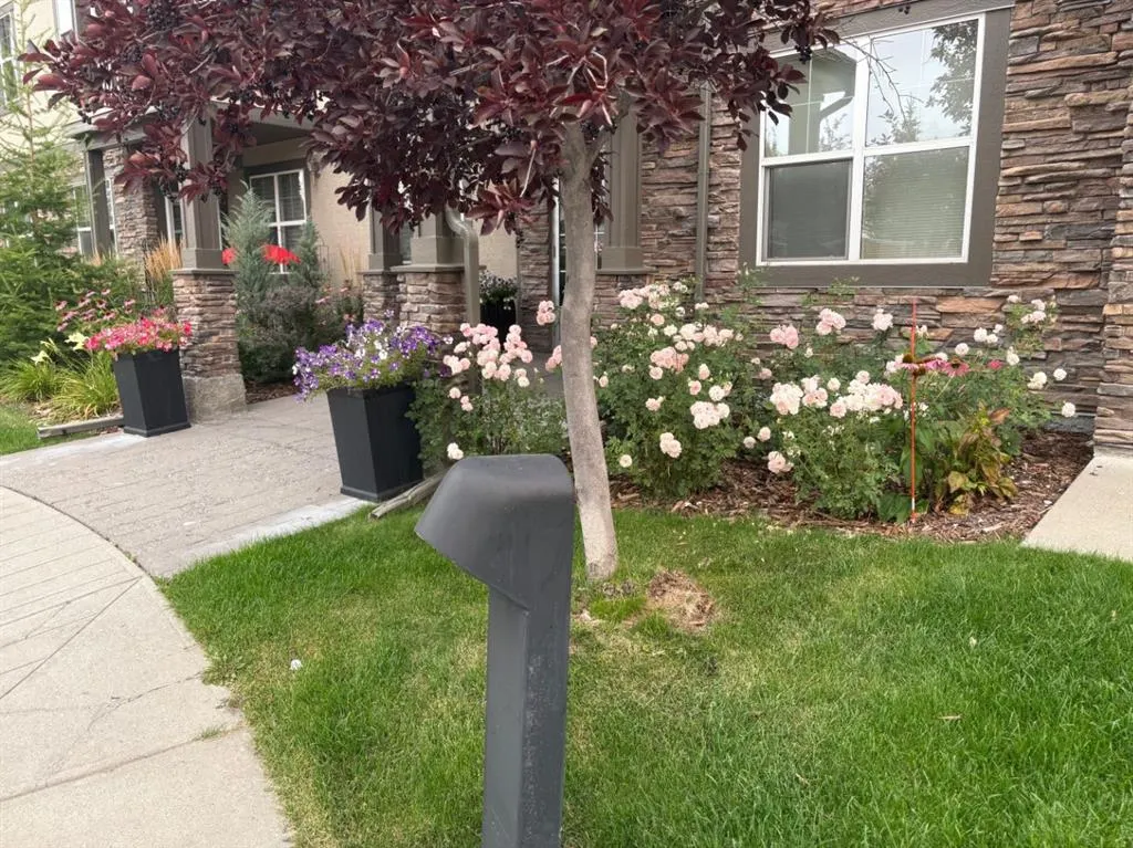 25 Prestwick Drive SE, #211