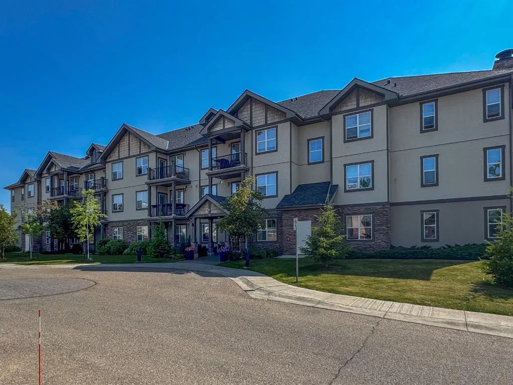 25 Prestwick Drive SE, #211