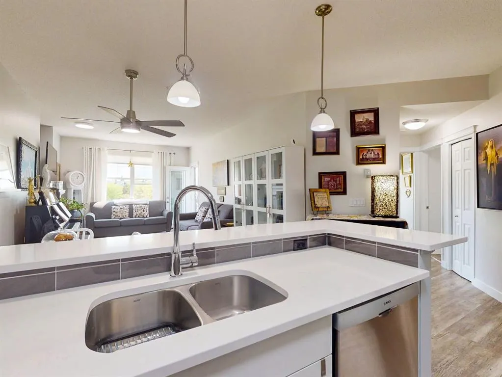 25 Prestwick Drive SE, #211