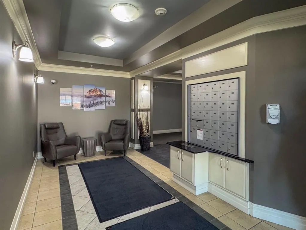 25 Prestwick Drive SE, #211