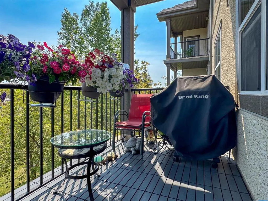 25 Prestwick Drive SE, #211