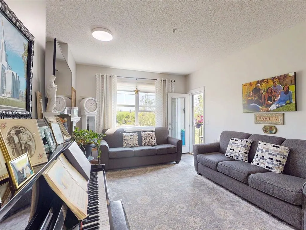 25 Prestwick Drive SE, #211