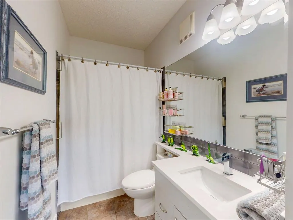25 Prestwick Drive SE, #211