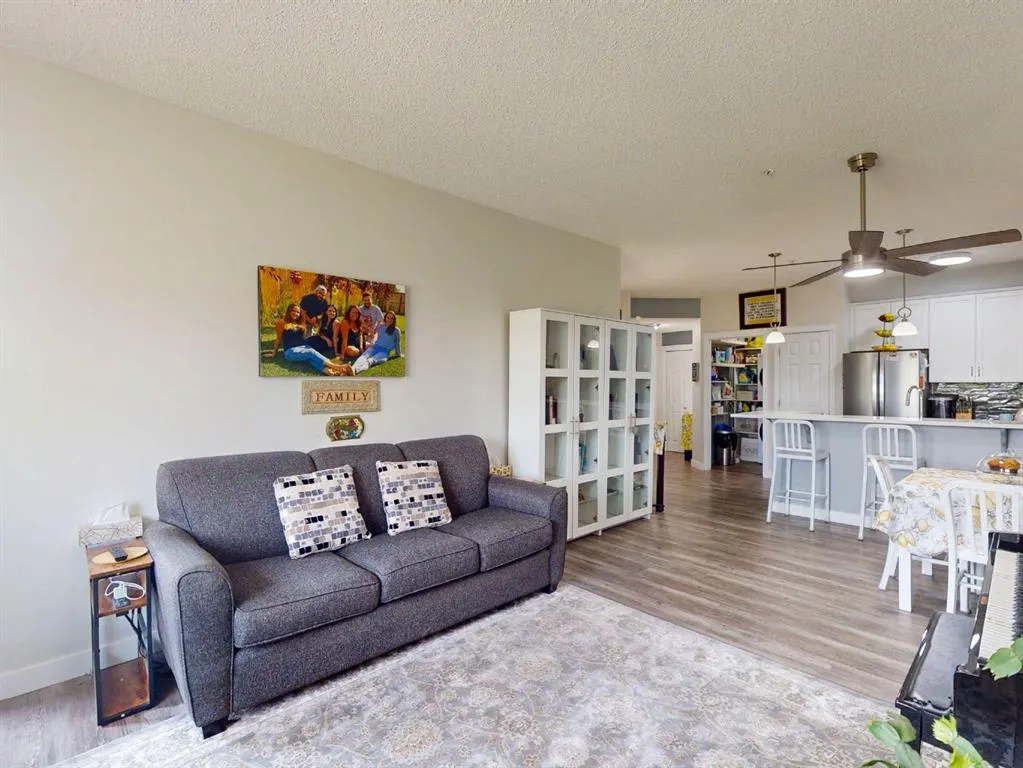25 Prestwick Drive SE, #211