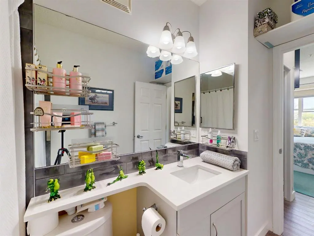 25 Prestwick Drive SE, #211