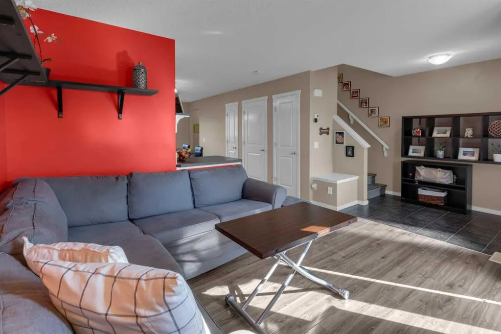 132 Walden Gate SE