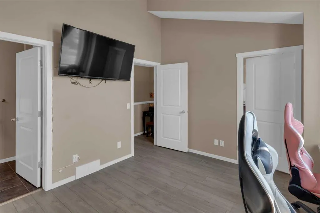 132 Walden Gate SE
