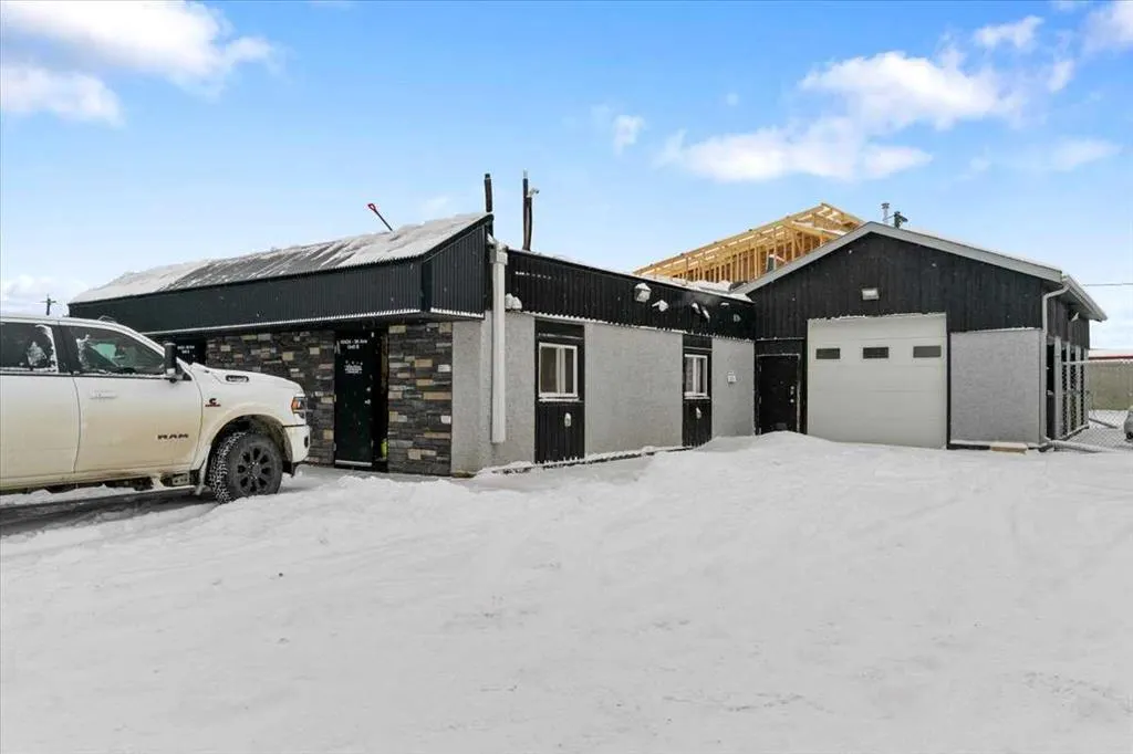 10424 96 Avenue, #East