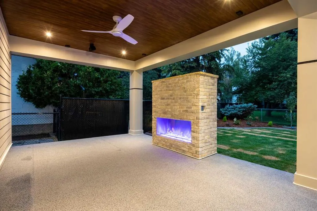 1220 Varsity Estates Road NW