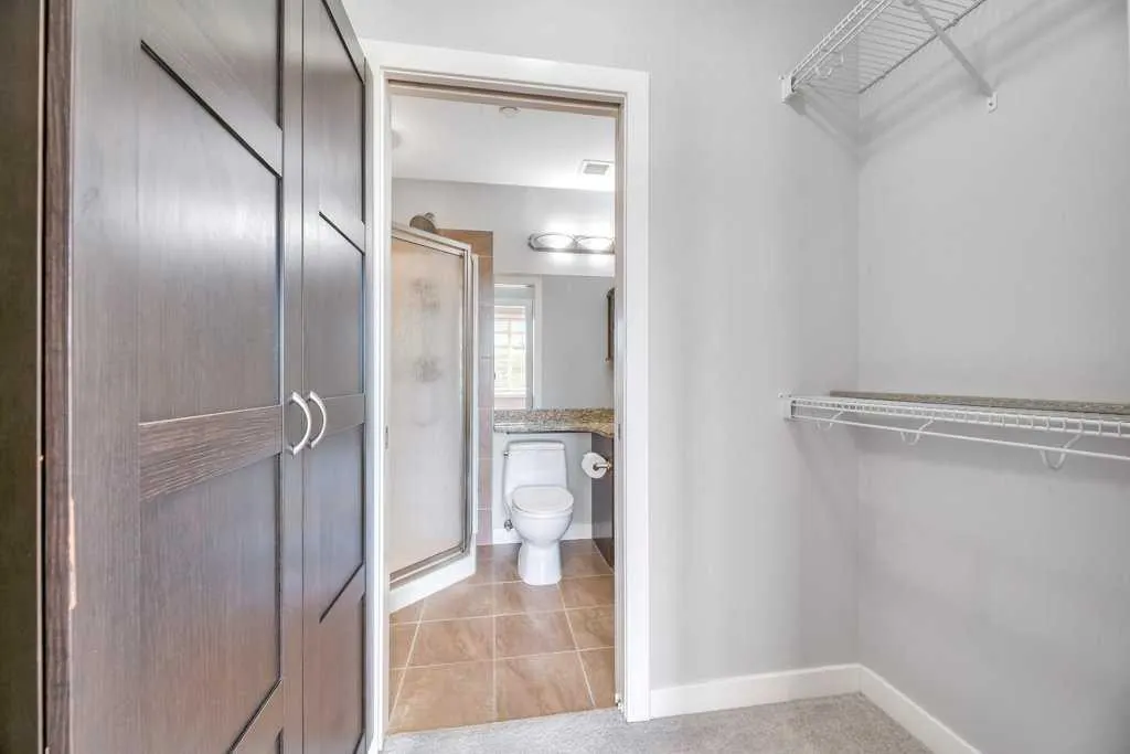 1005B Westmount Drive, #102