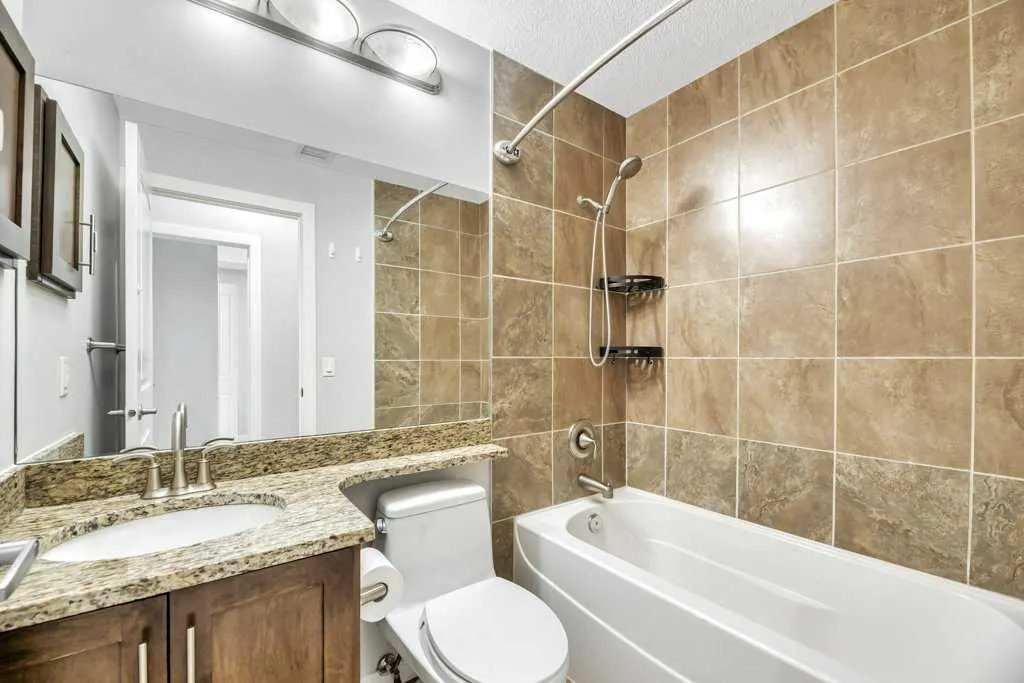 1005B Westmount Drive, #102